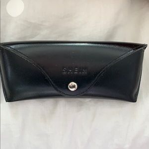 SHIEN BOACK ROUND FRAME SUNGLASSES